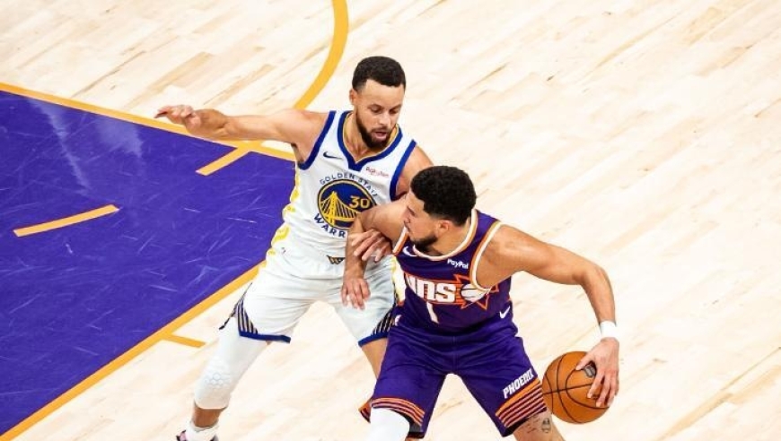 巴特勒31分带不动库里13中3，太阳三驾马车65分，0.4秒绝杀勇士