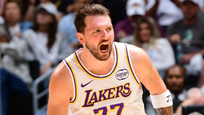 詹姆斯休战还有他！东契奇35分8板4助掀翻尼克斯：下半场轰21分