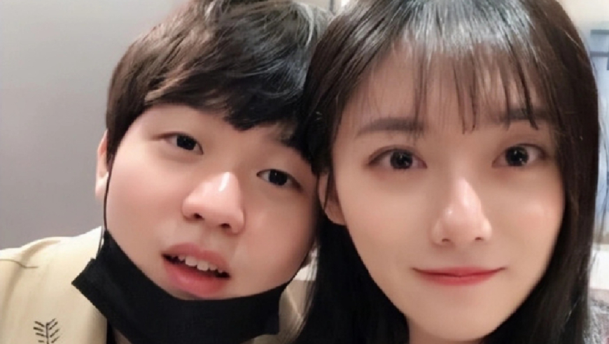 Rookie官宣分手，闺蜜曾说他配不上小钰！肉鸡被爆疑似夜会女网红