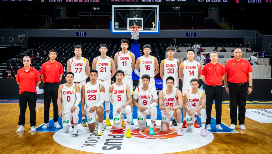 中国男篮13记三分全收录：朱俊龙大爆发 赵继伟大心脏超远