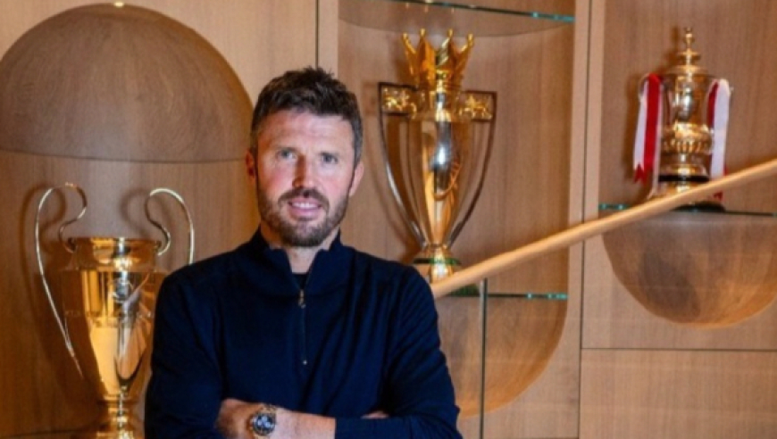 9天内2次换帅！曼联官宣44岁名宿4年后回归，曾率队3场0败+掀翻枪手