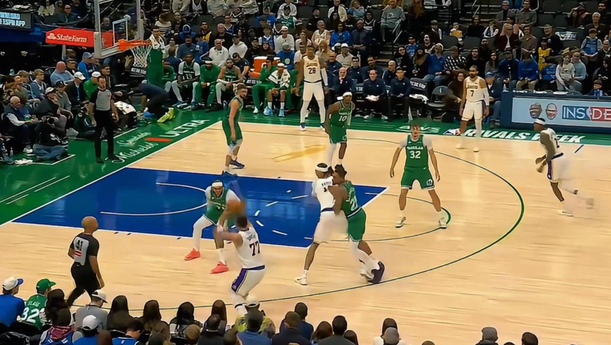 困境见英雄！独行侠第三节反超比分 东契奇上篮+三分助湖人夺回领先