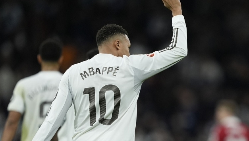 皇马官宣姆巴佩伤情！联赛落后巴萨，9天后欧冠战曼城，维尼修斯被重用