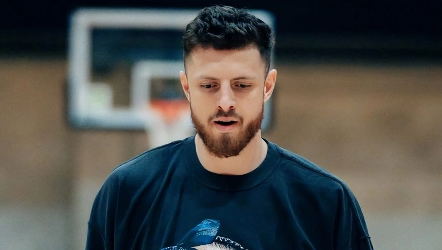 字母哥轰41+15+9仍无缘今日最佳！对不起，你碰到创纪录的哈滕了