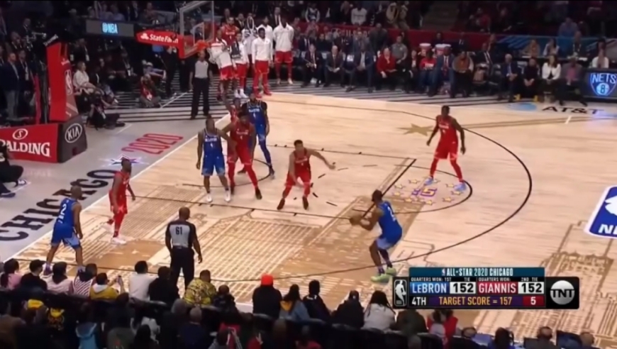 这才叫全明星！2020年全明星赛决胜时刻，球迷们激动得嗓子都喊哑了