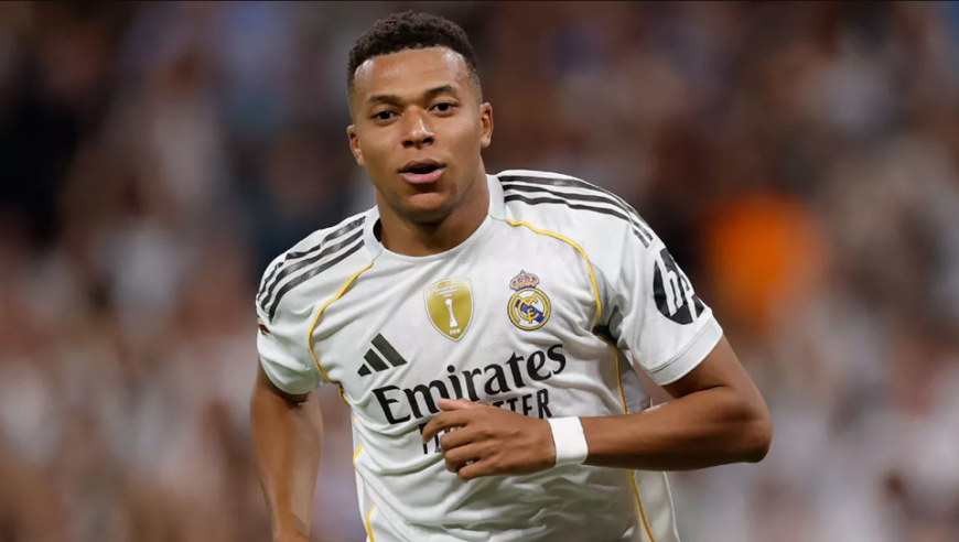 巴萨对决皇马首发曝光：姆巴佩带队冲冠，再战亚马尔，总身价18亿