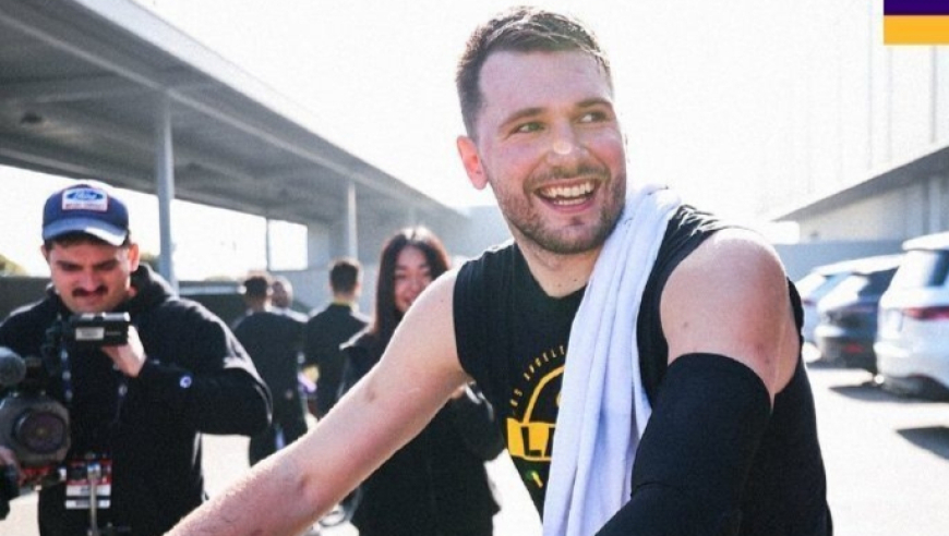 豪横！东契奇送湖人全队电动车当圣诞礼物，一共103辆价值37.5万美金