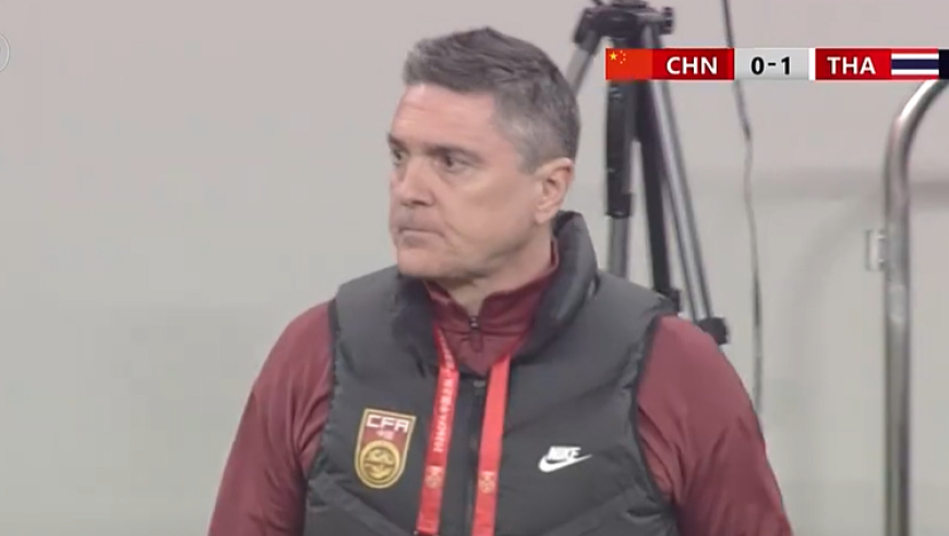 0-2到2-2！中国男足没有放弃，泰山队新星绝妙助攻，队长进球精彩