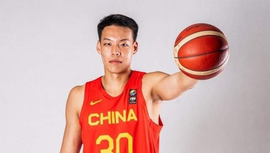 男篮集训名单再引争议！“太子”凭啥再次入选？双李遗憾落选