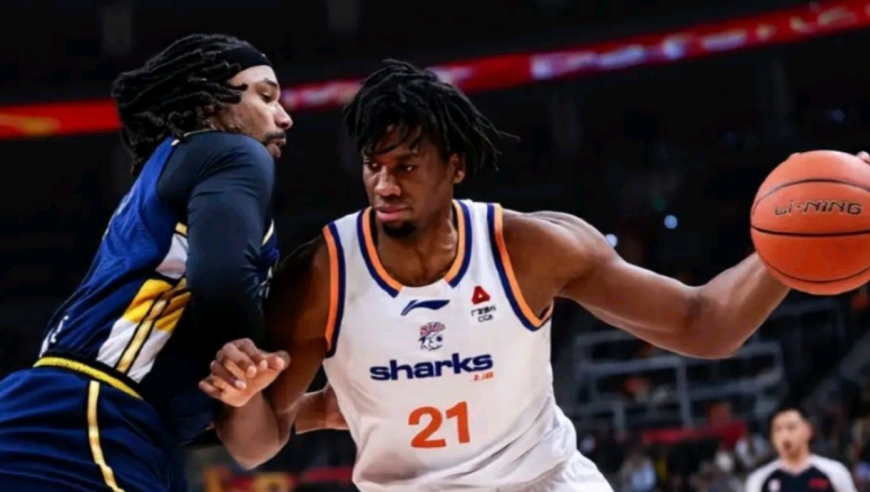36岁又如何，前NBA篮板王打成CBA最强外援，王哲林该给他打替补