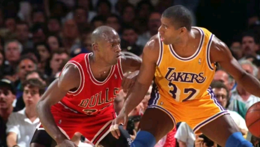 迈克尔乔丹史无前例的空中换手上篮，打败不可一世的魔术师约翰逊湖人王朝，宣誓新王登基！