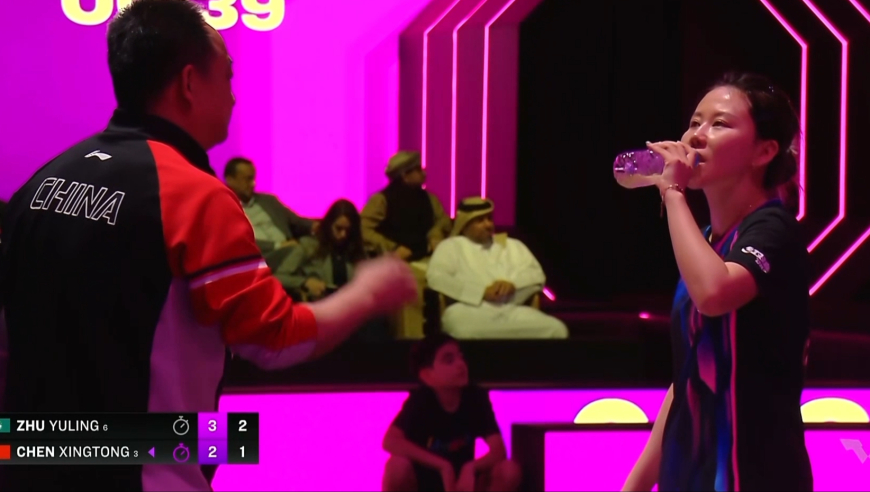 戏剧性拉满！朱雨玲送高球仍得分 陈幸同错失良机苦笑后果断暂停