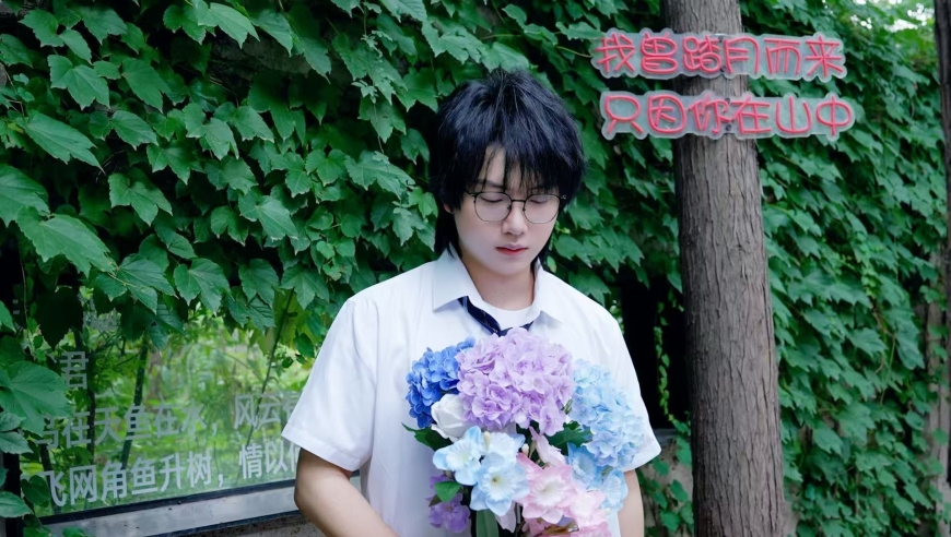 AG正在尝试连接Fly中？这月薪是不是有点小贵了，竟然比一诺还要高！