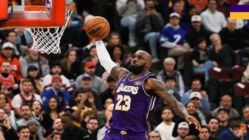 詹皇暴走造NBA神迹！东契奇46+7+11+单节20分，湖人终结公牛4连胜