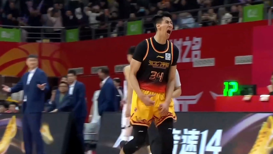 江苏广东生死时刻：吴羽佳三分准绝杀徐杰失绝杀 江苏2分钟逆转8分