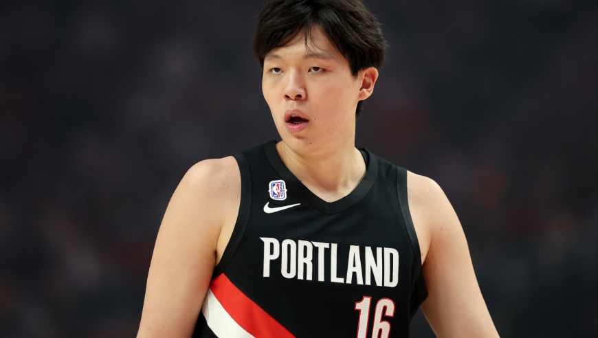 打的好！杨瀚森对快船首节合集：登场就两罚全中 防守站位明显变好