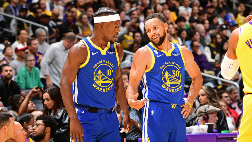 库里巴特勒合砍54分集锦：库里逆天三分终结 巴特勒连打关键球