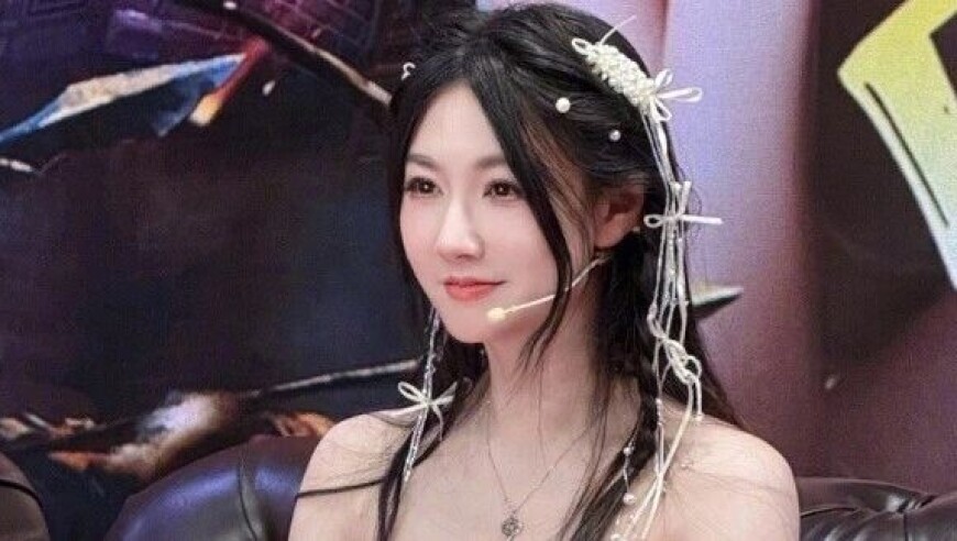 初代解说一姐泪洒直播间，自己缺的不是钱，而是认同感和价值感！