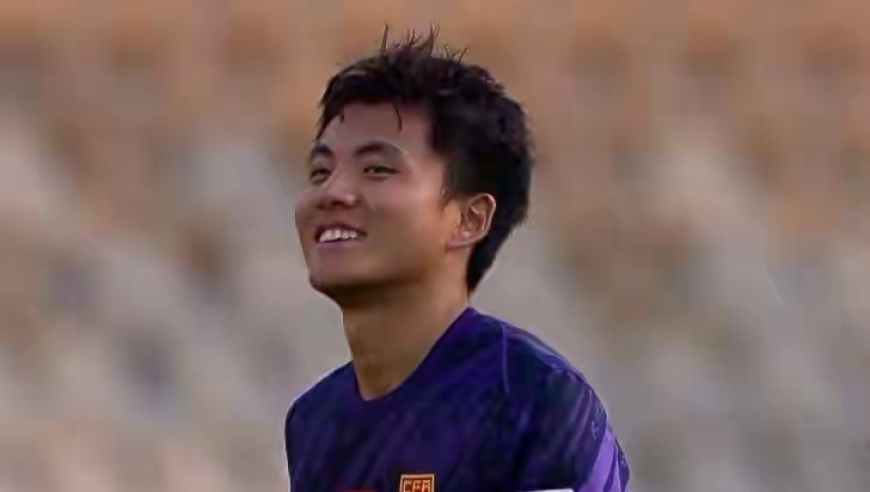 不去申花了，李昊女友官宣动向，西海岸则是有点头痛了