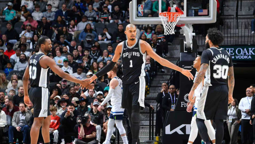 少林神僧！文班39+9集锦：长臂隔扣真外星人 关键跳投+封盖