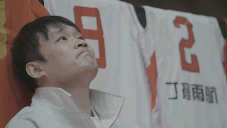 四字外援宣布退役！巅峰的丁彦雨航有多强？中国最接近NBA的前锋