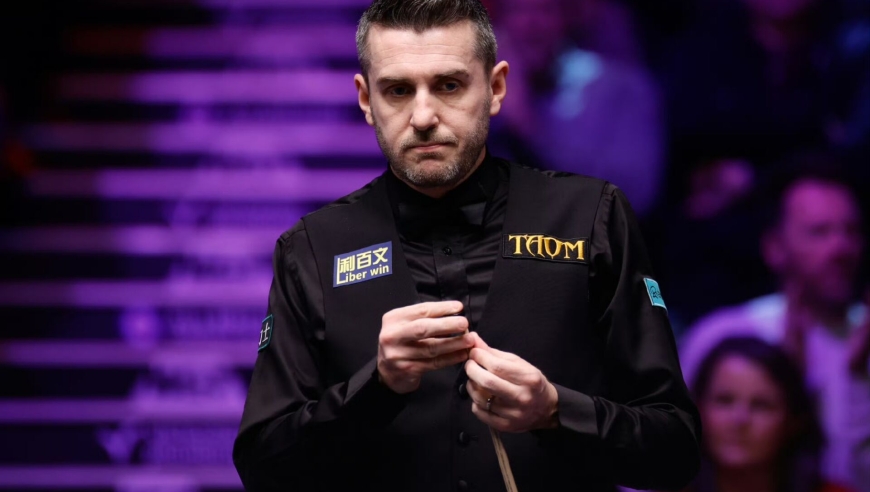 3-5！斯诺克再爆冷：塞尔比败北无缘四强，中国小将常冰玉冲击冠军