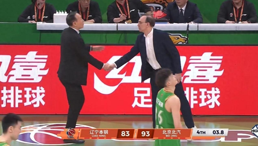 辽篮遭逆转揪出最大罪人！外线8中0全场隐身，赛后遭乌戈点名批评