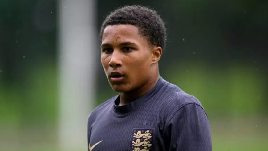 恭喜巴萨，发挥魅魔属性，敲定英格兰妖星，新转会思路助力复兴