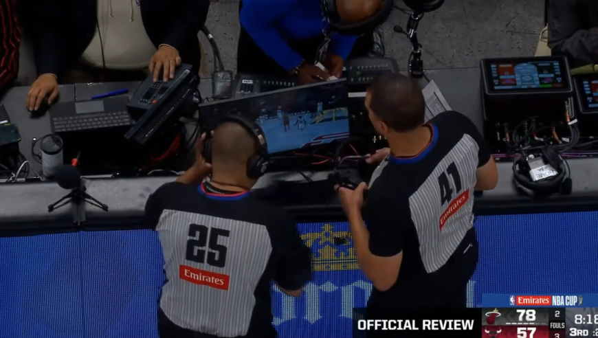 这驱逐？赫尔特不满判罚拍球不慎拍到裁判小腿上 竟直接被裁判驱逐