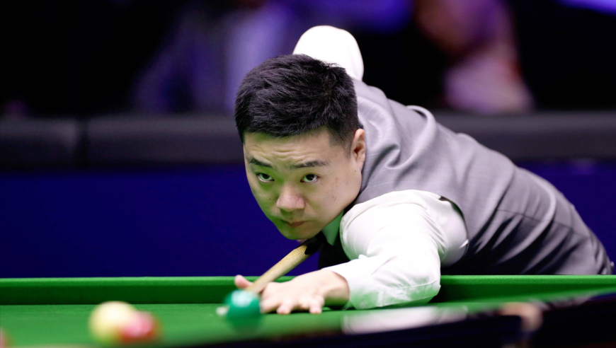 体坛名场面｜丁俊晖被超一分硬刚马叔，变态斯诺克吓对手直摇头，球迷越老越妖