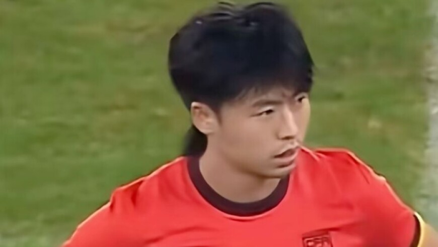 被拍到手上有“美甲”，汪士钦社媒收到网友大量攻击性评论