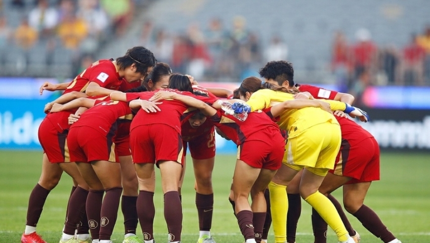 中国女足无缘卫冕！媒体人热议：这球输得憋屈，米帅完成目标了吗