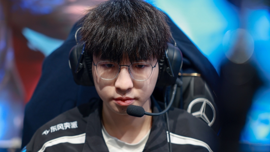 BLG爆冷0-1不敌100T，首秀失败！上野狂失误，ELK女警难救主