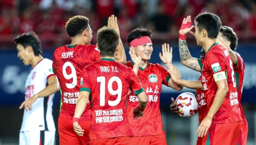 速看河南3-2成都全进球：韦世豪1V2破门+助攻，黄紫昌造点后建功