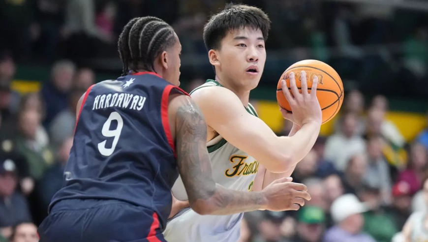 8中7空砍19分！队友难阻王俊杰爆发，他用实力向主帅要球权 | 上场