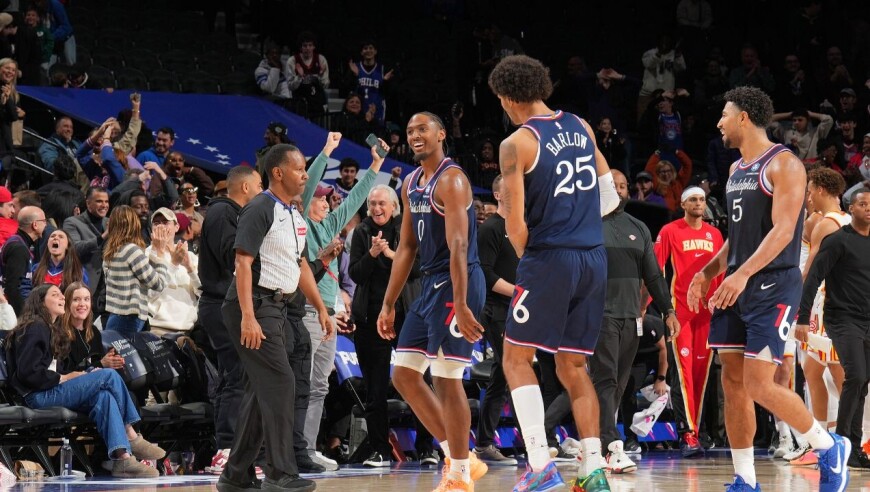 【原声】1日NBA十佳球 马克西大心脏绝平三分极限救险 威少不看人脑后妙传送出神来之笔