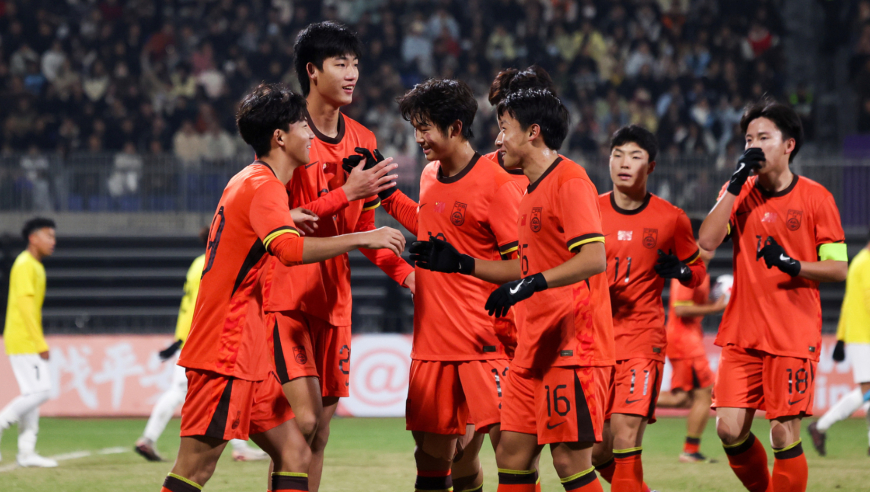U17亚预赛：中国12-0文莱 赵松源轰6球 张伯霖替补帽子戏法