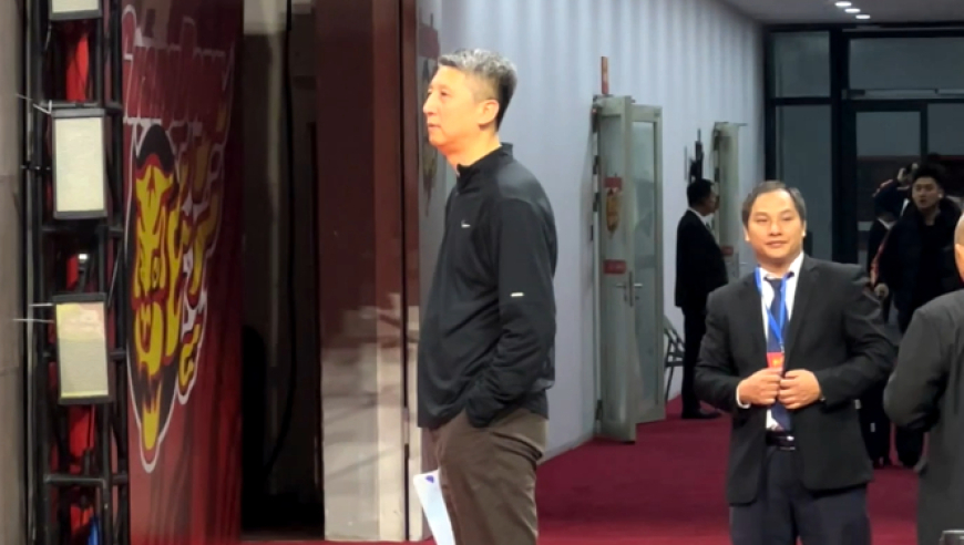 郭士强现场观赛！广东vs上海焦点战12人：徐杰胡明轩张镇麟领衔