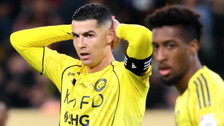 C罗破门关键时刻被换下尴尬苦笑，胜利1-3新月三连败崩盘