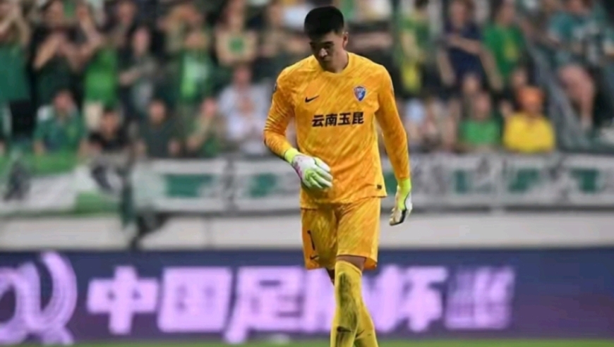 岳父帮忙？范志毅女婿马镇入选国足名单惹争议，本赛季至今0出场