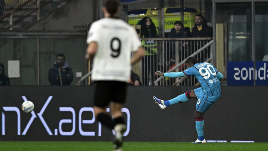 足坛同夜五佳球：意甲悍将超远距离世界波 卡塔尔联1V6神级一条龙