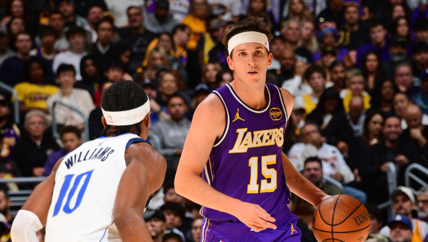 真成超巨了！里夫斯38+8集锦：高效15中12手感太逆天