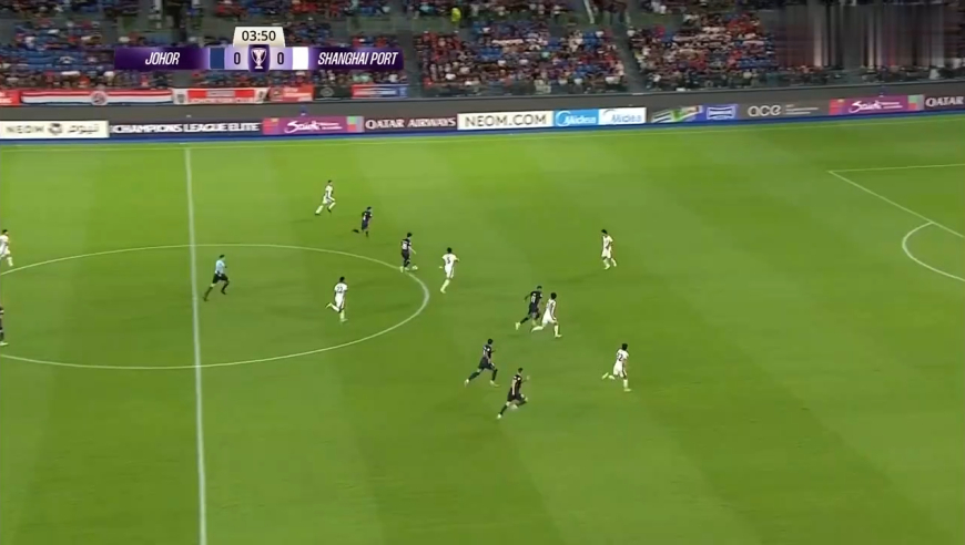 天神下凡！慢镜还原陈威11次神扑拯救海港，上海海港0-0柔佛新山