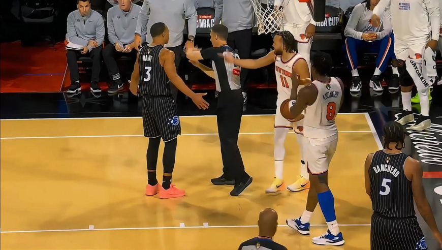 不搞事就难受！魔术贝恩替队友出头怒吼裁判 被吹技犯送唐斯罚球