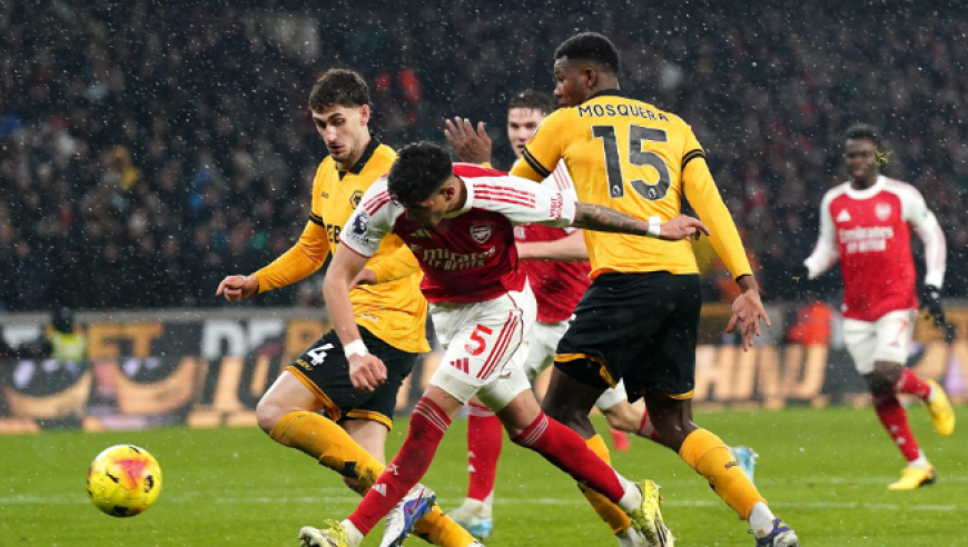 2:2！阿森纳爆冷遭补时绝平 2球领先被保级队逼平 曼城笑纳大礼