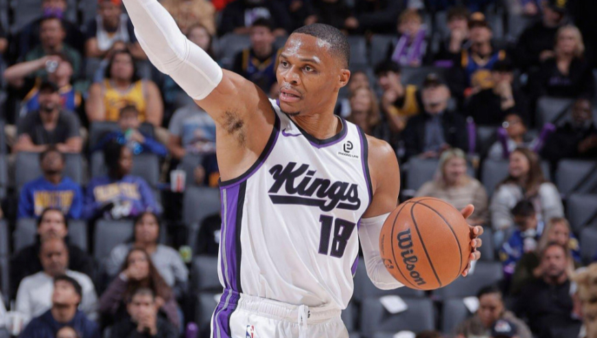 威少狂砍23+16+10击退勇士！创国王首次+生涯第204次三双