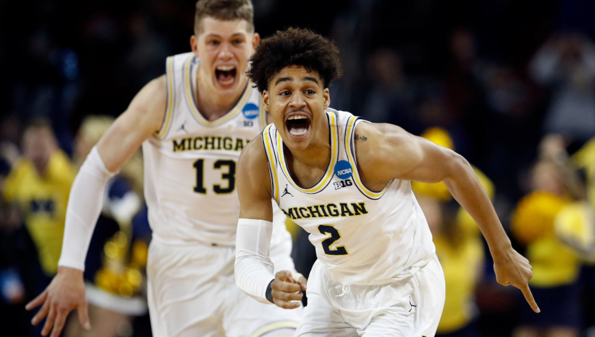 八年前的今天！普尔命中压哨三分绝杀 密歇根疯狂庆祝晋级疯三16强！