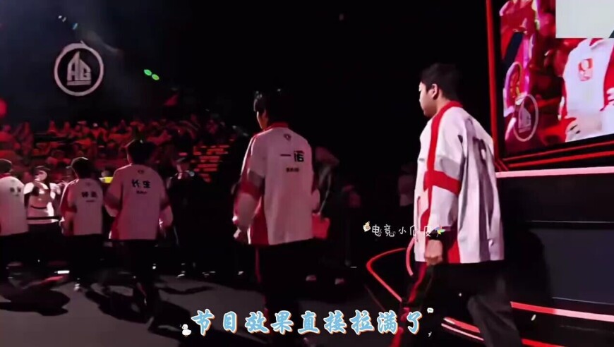 AG首战打女子冠军队，Gemini笑麻了：张大仙也要揍AG，狼队跟KSG的天都塌了