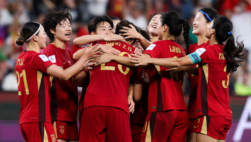女足亚洲杯：中国3-0乌兹别克斯坦 李晴曈梅开二度 邵子钦破门