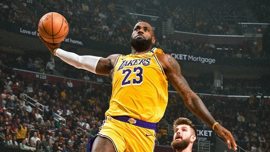 2.3亿薪资，1.5亿奢侈税！真没钱签人了，NBA新赛季真正伪豪门诞生